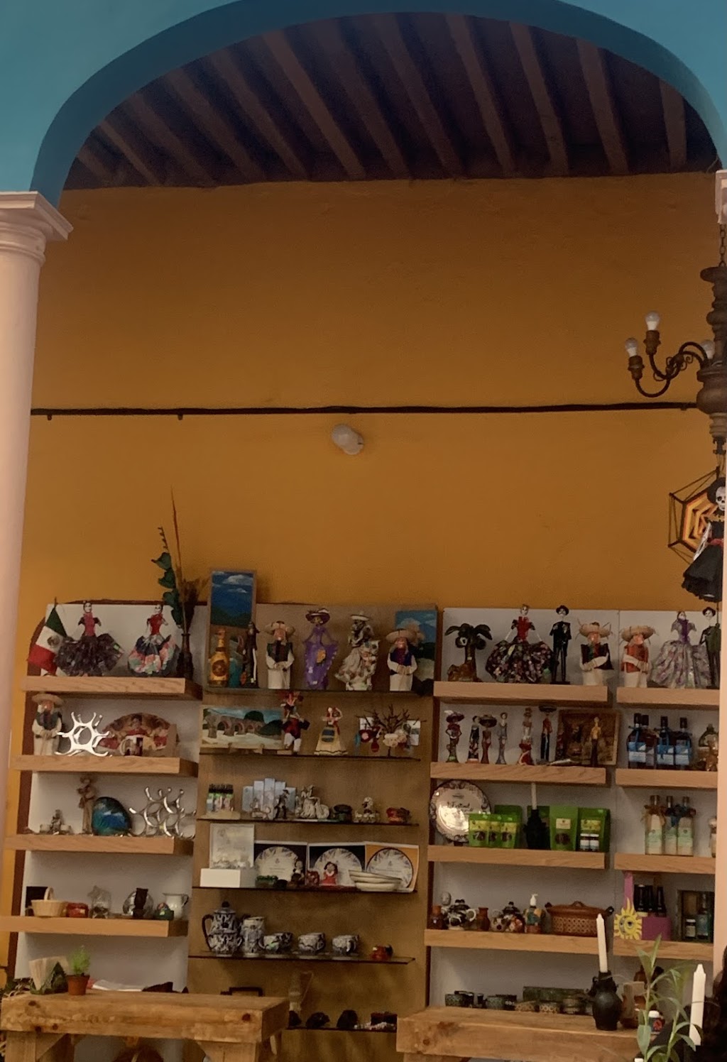 Ensamble Mezcalería-Restaurant, Salvatierra