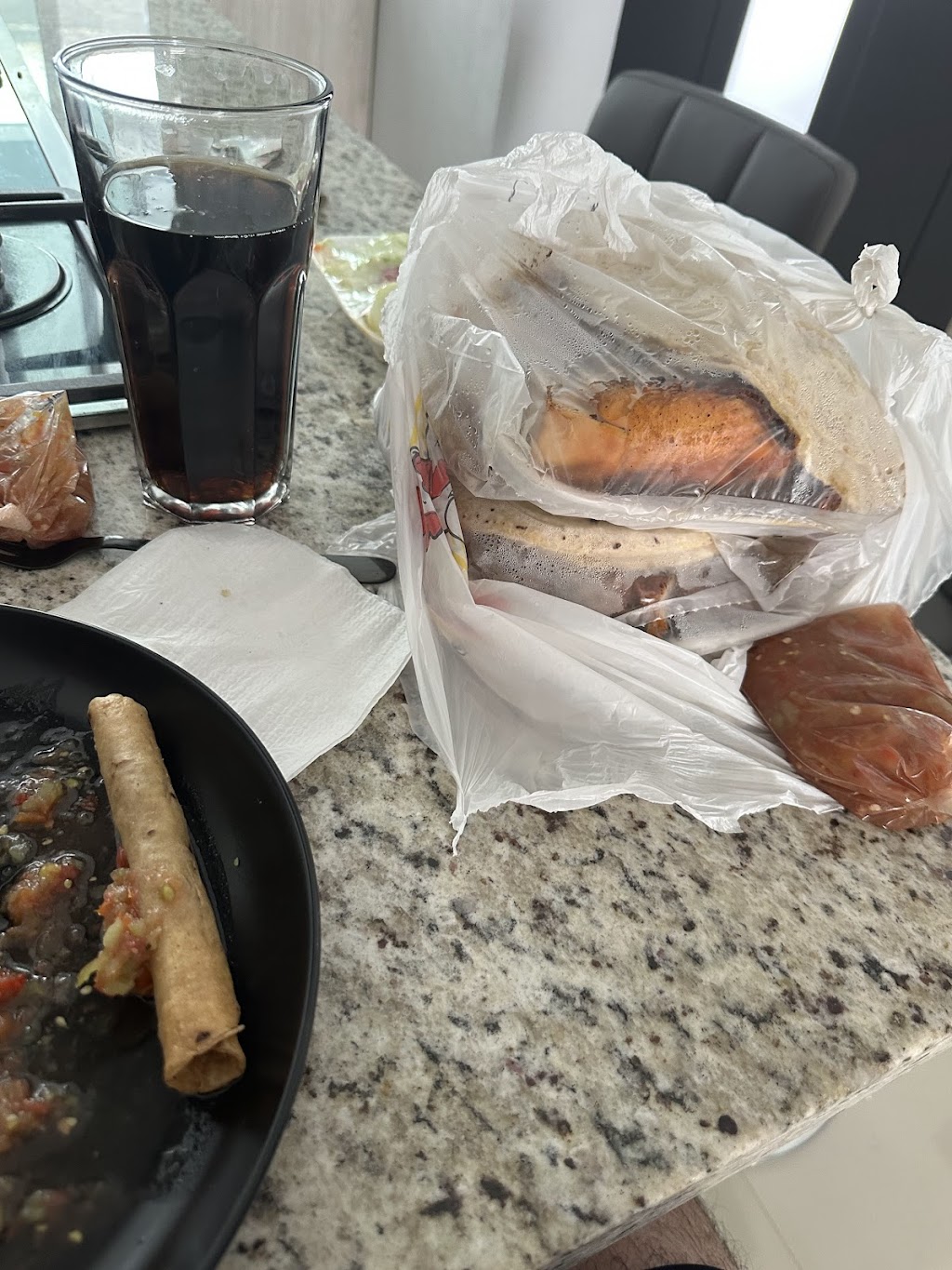 El Pollo Feliz