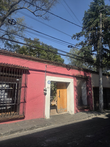 La Mano Jardín