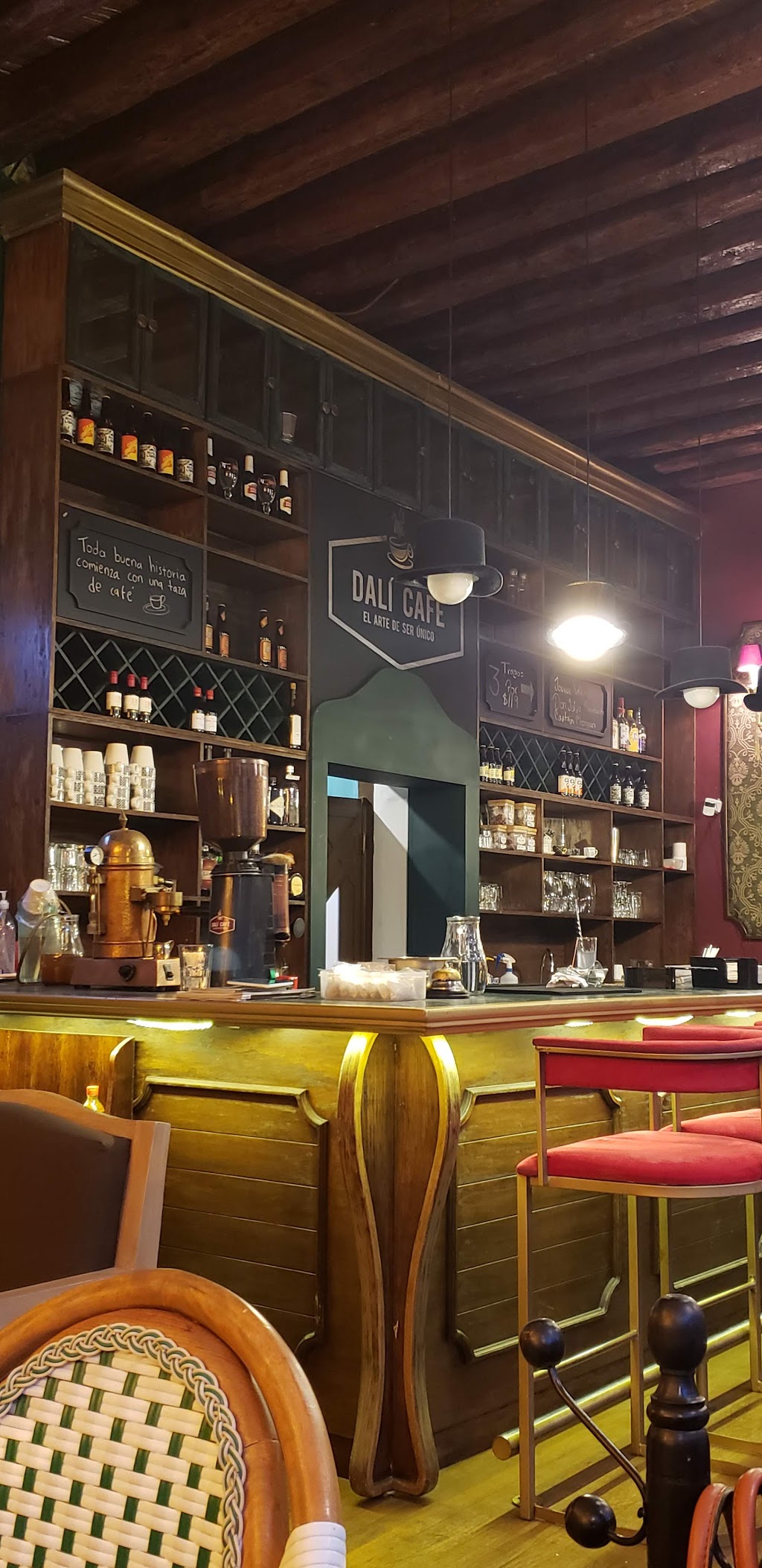 Dali Cafe
