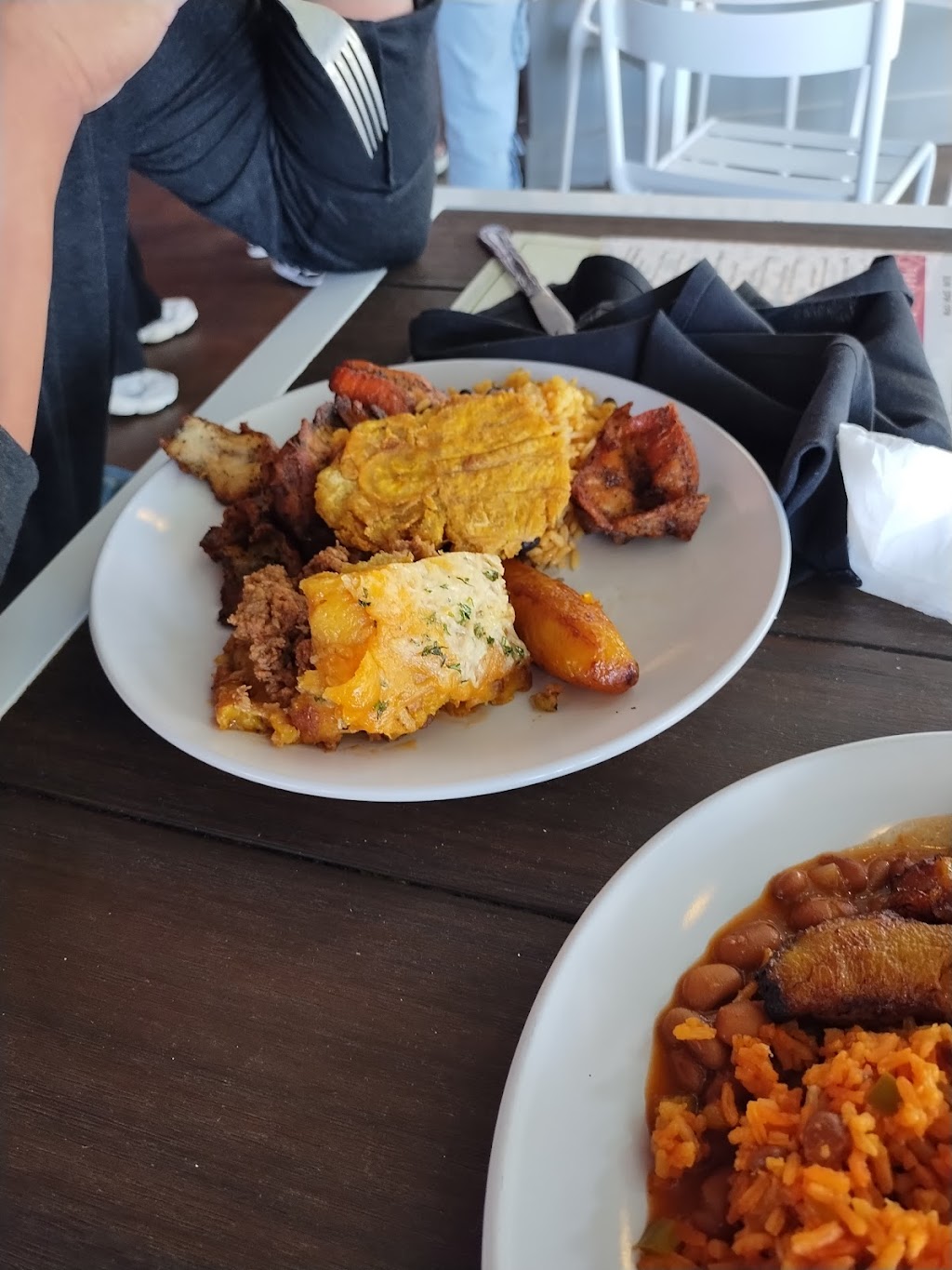 Luna Rosa Puerto Rican Grill y Tapas