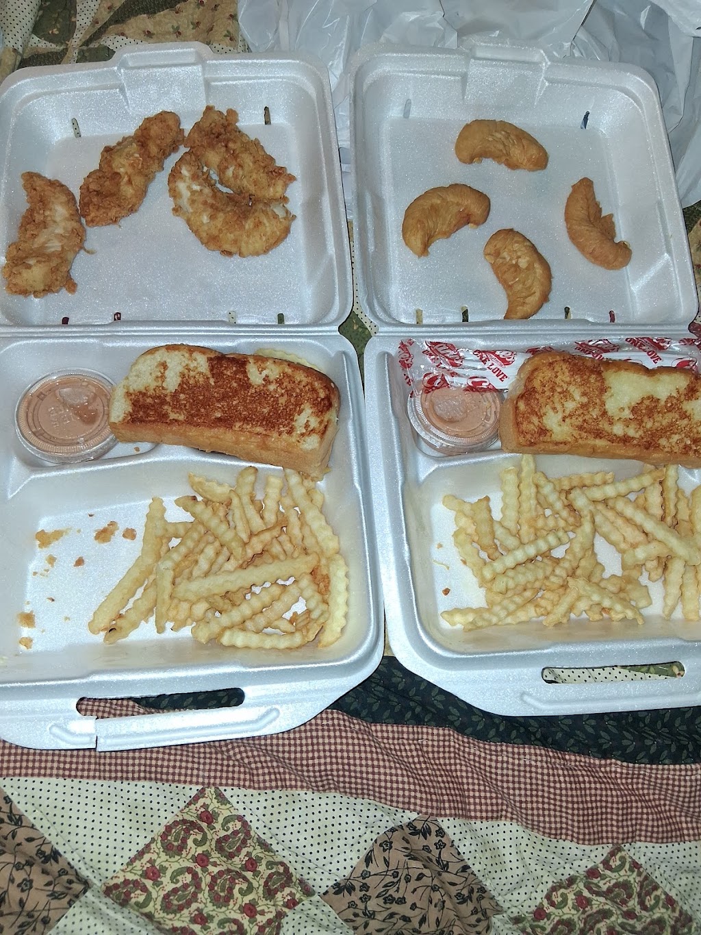 Canes Chichen