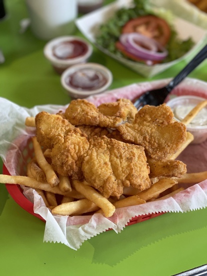 Mac & Ernie's Roadside Eatery