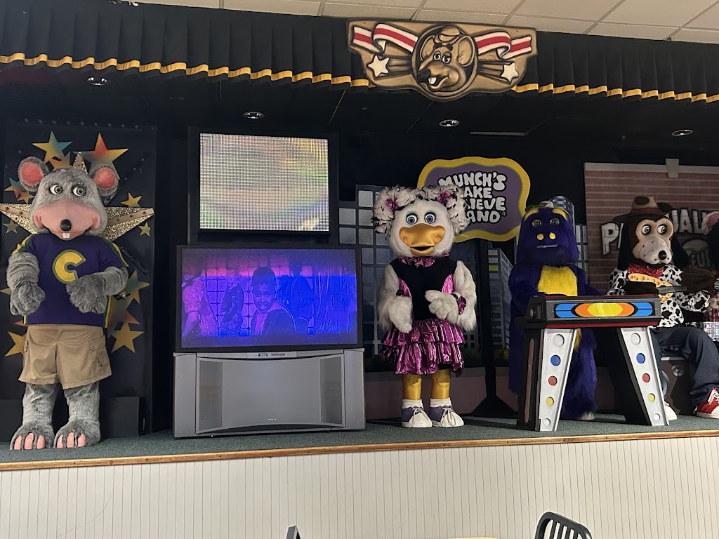 Chuck E. Cheese