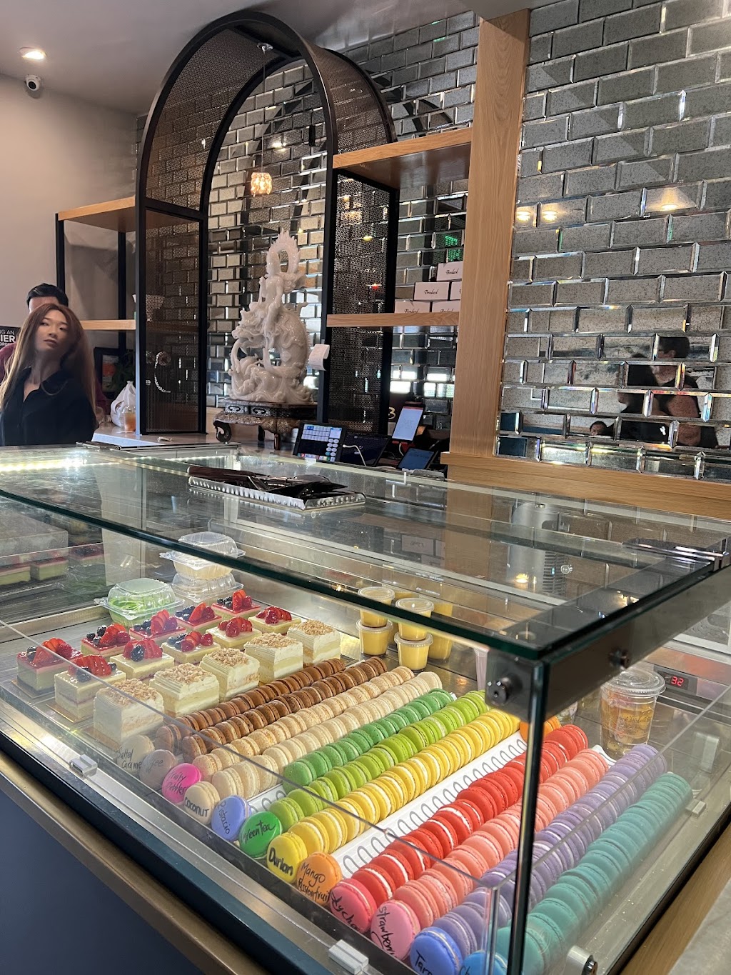 Mae's Cafe