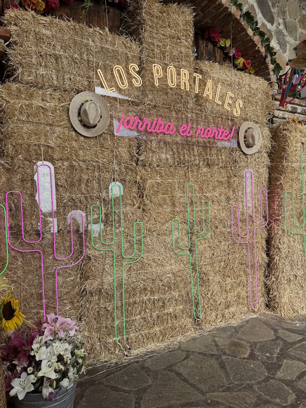 Los Portales de Garcia