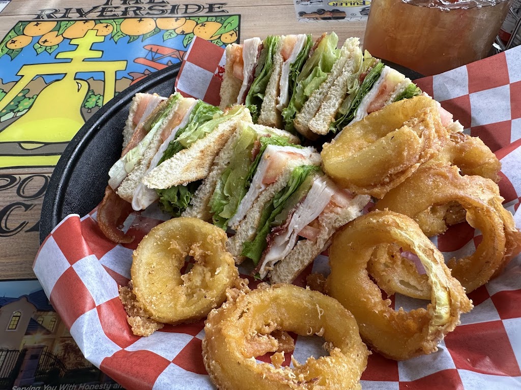 The Riverside Airport Cafe