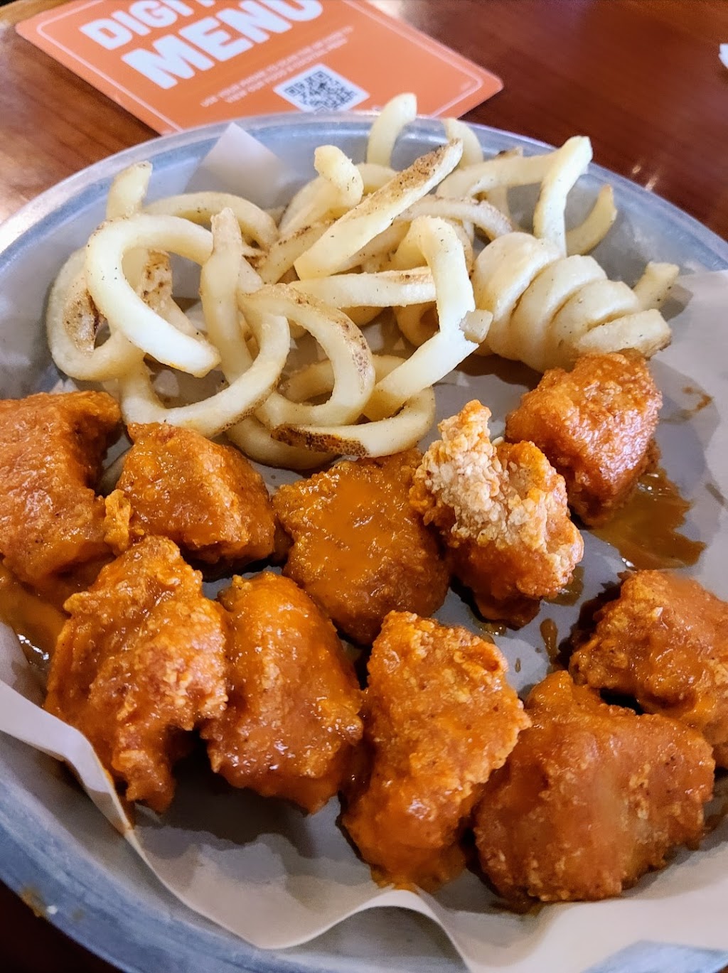 Hooters