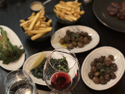 140 Park Lane Restaurant and Bar