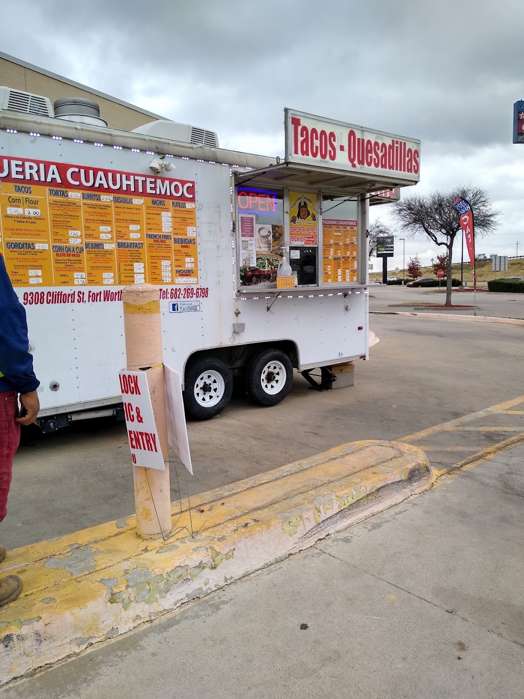 Taqueria Cuauhtemoc (Food Truck)