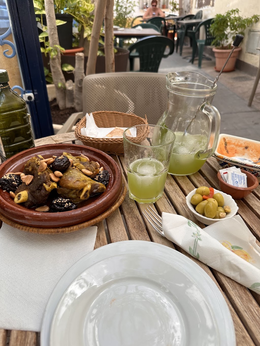 Almedina Teashop