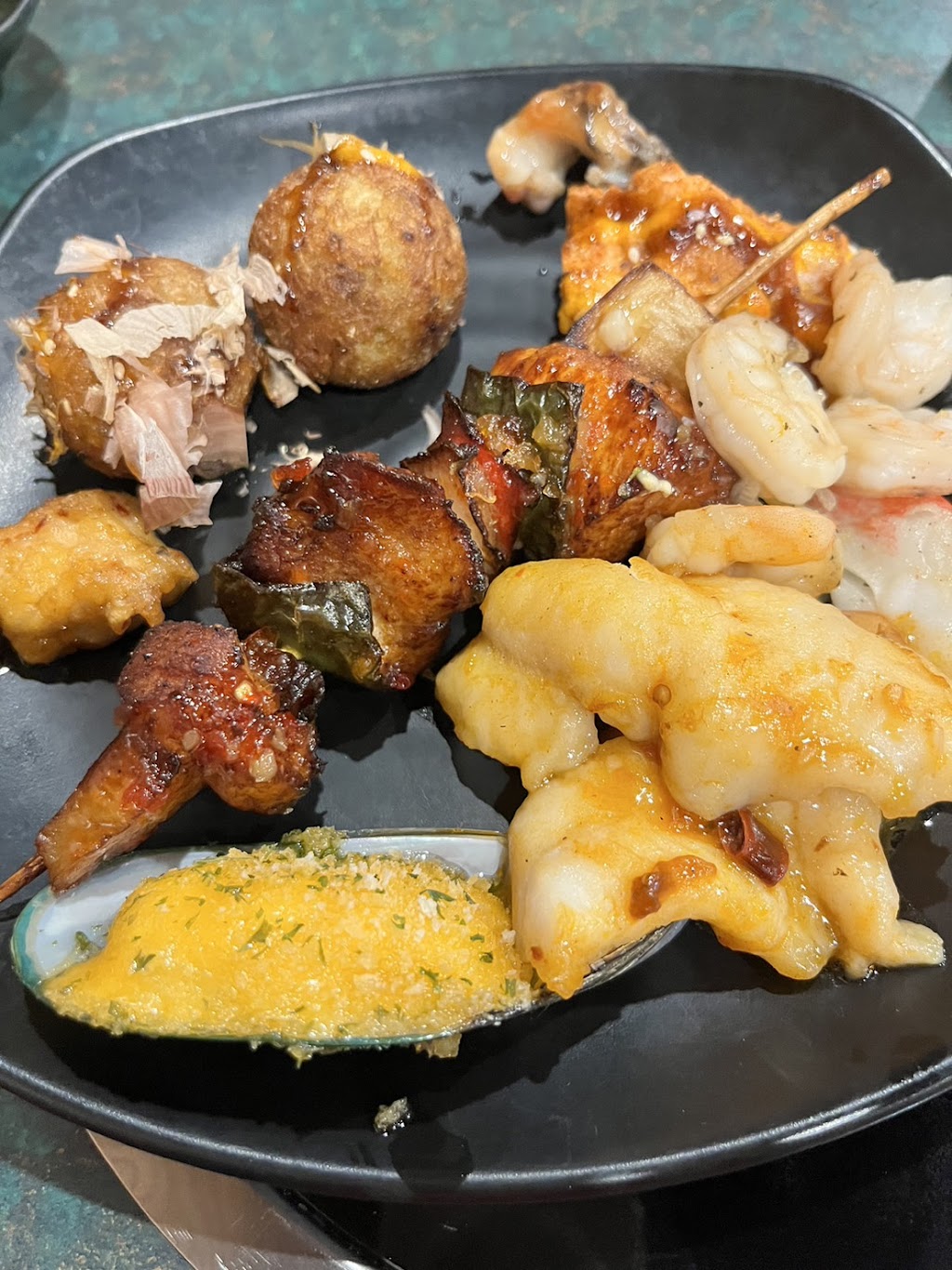 Tokyo Japan Sushi & Hotpot Buffet