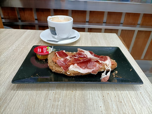 Monaco Lounge