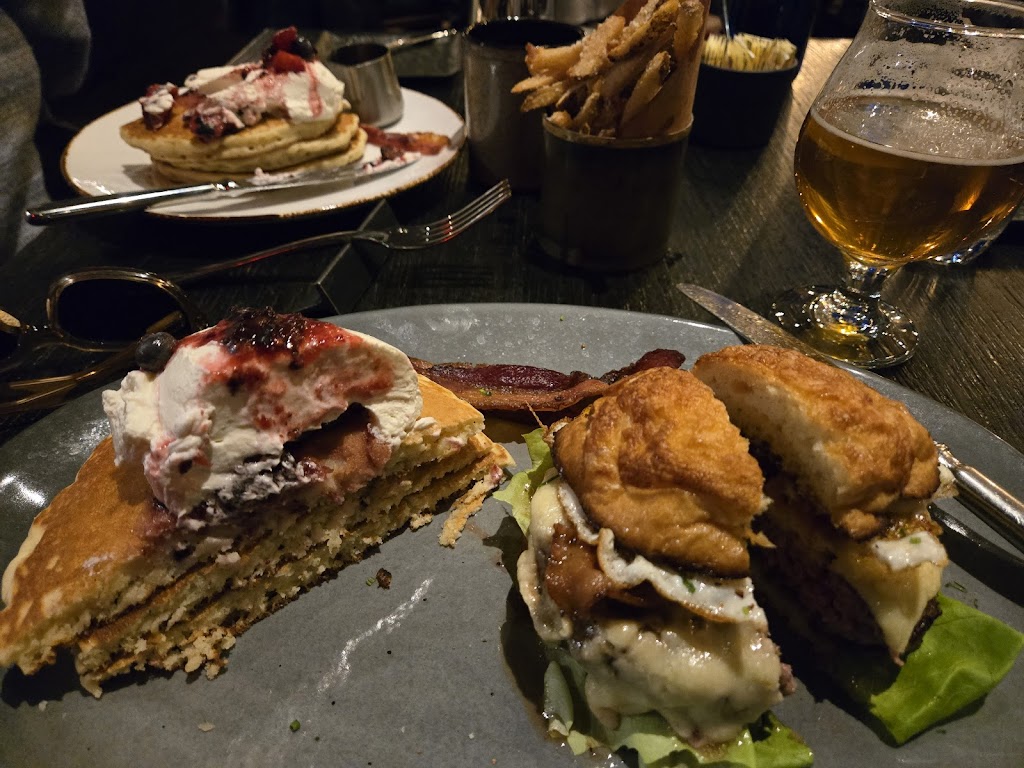 BLACKBARN Restaurant