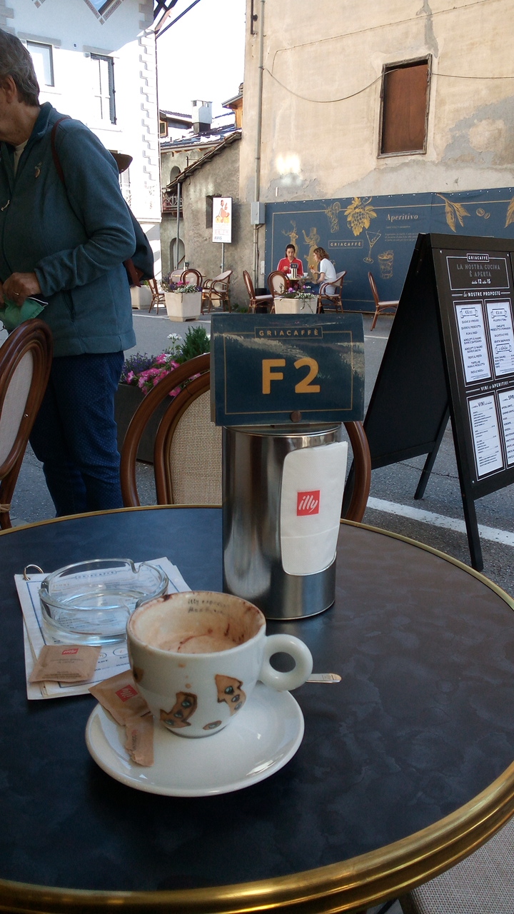 Corten Porsche Cafè, Cesana Torinese