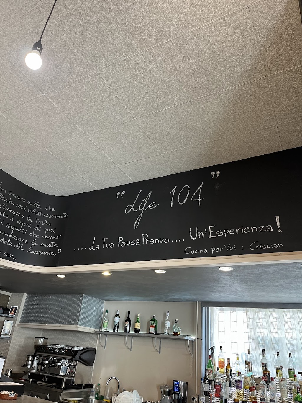 Bar Life 104