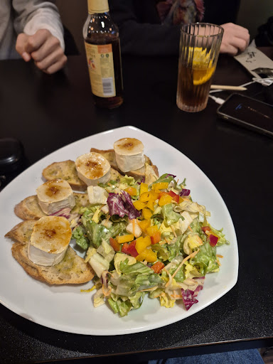 Tom's