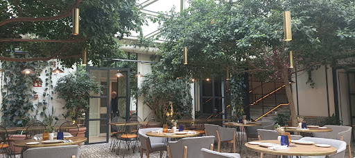 Café Plaza