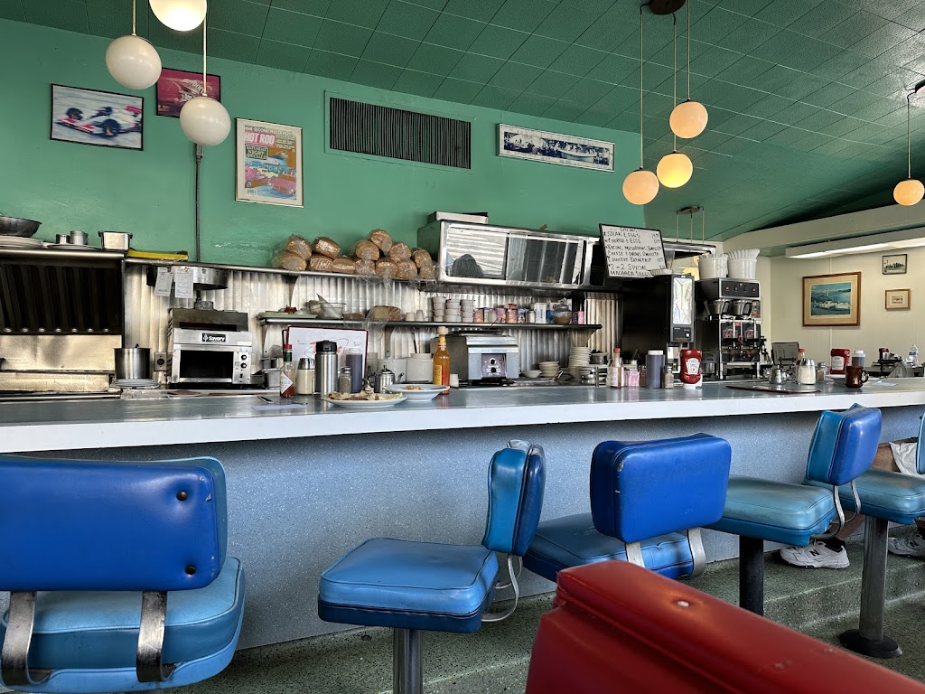 Rae's Restaurant