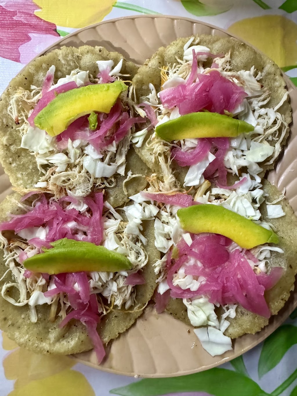 Los Arcos Loncheria, Pisté