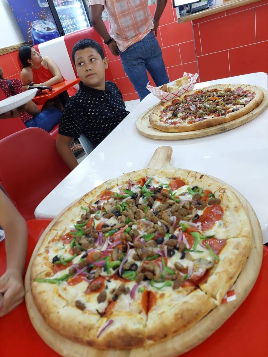 Pizzería Vázquez, Toluca de Lerdo, Mexico