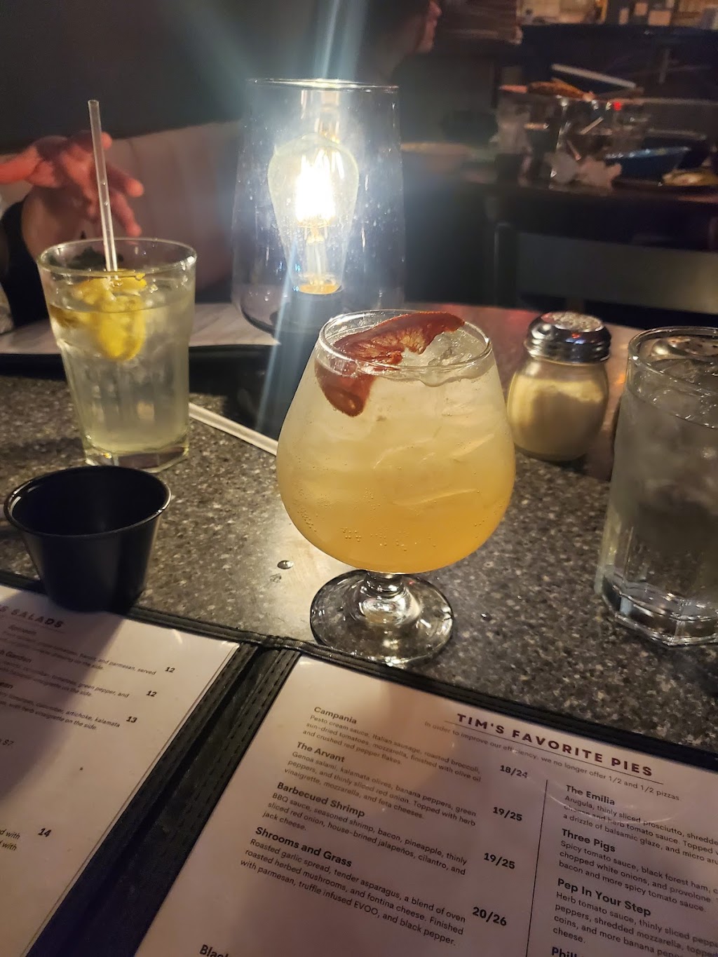 Amici's East Coast Pizzeria