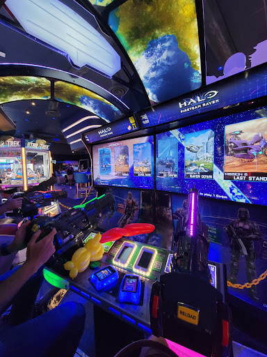 Dave & Buster's