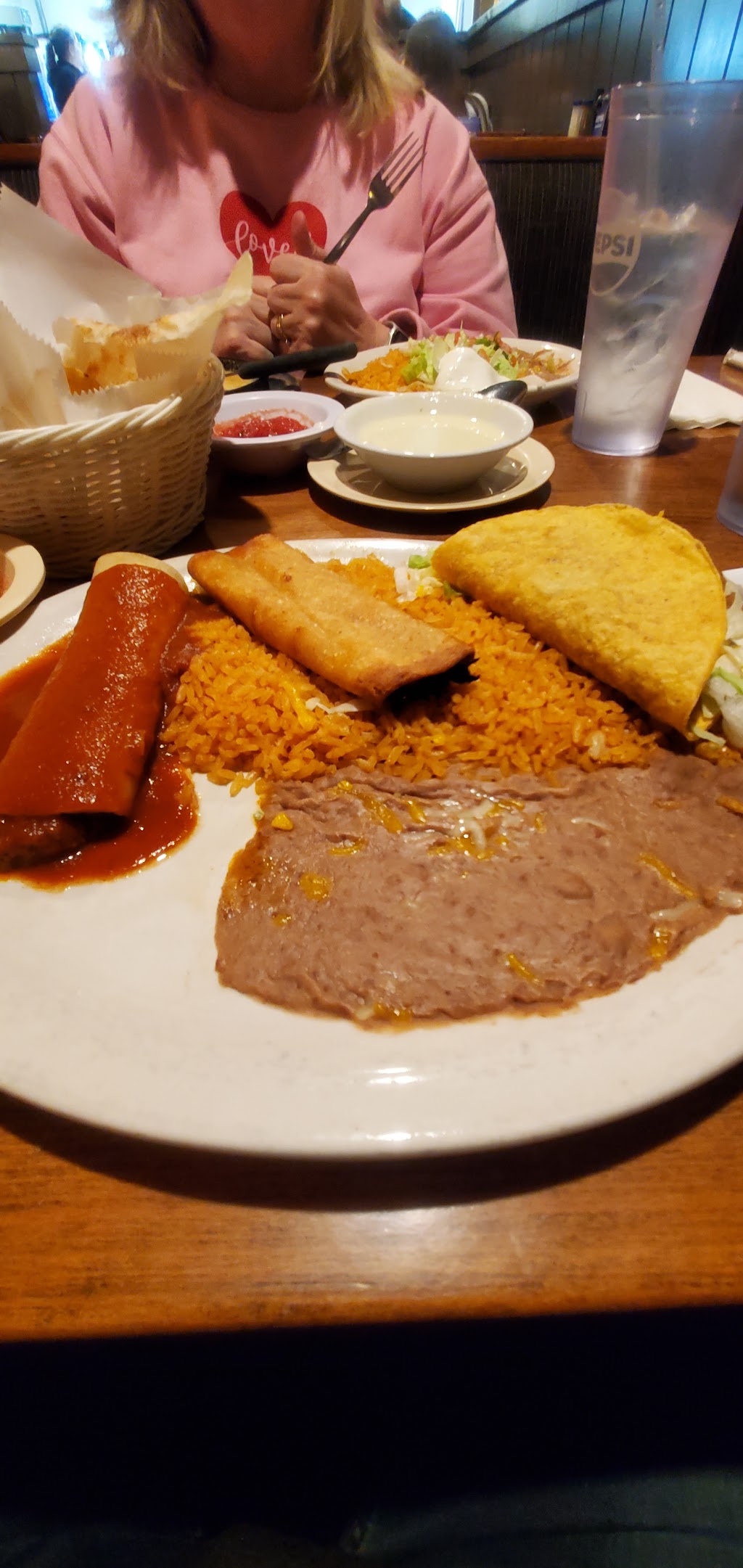Los 3 Potrillos, Conway, AR