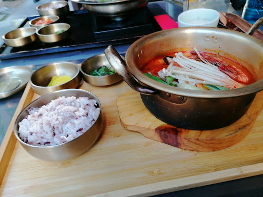 Maru Restaurant