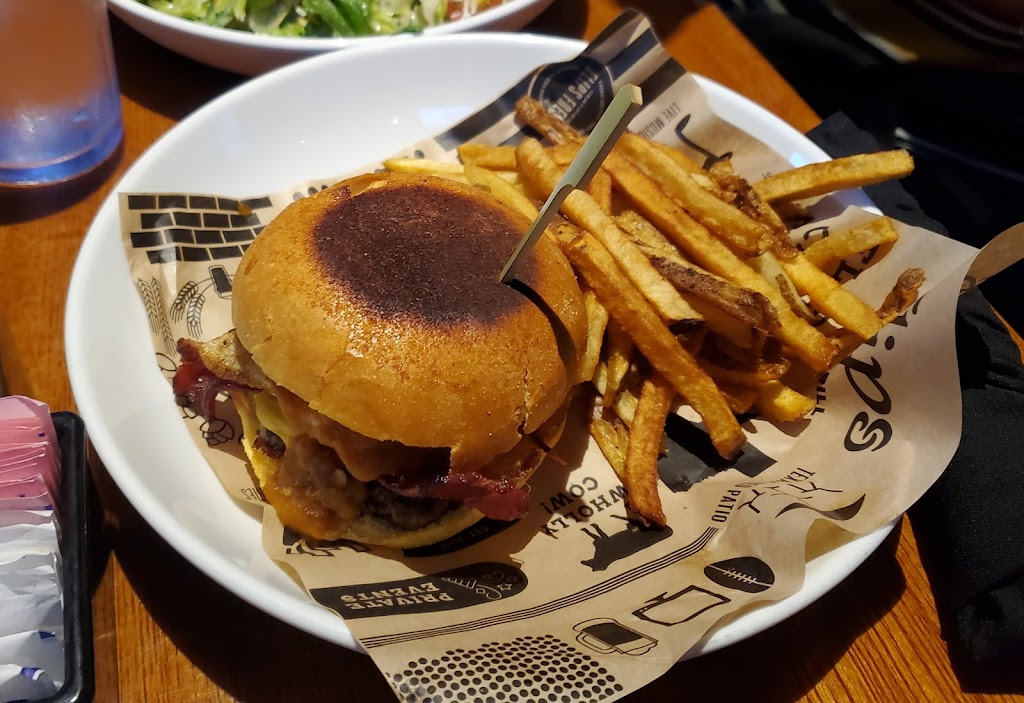 Flips Tavern