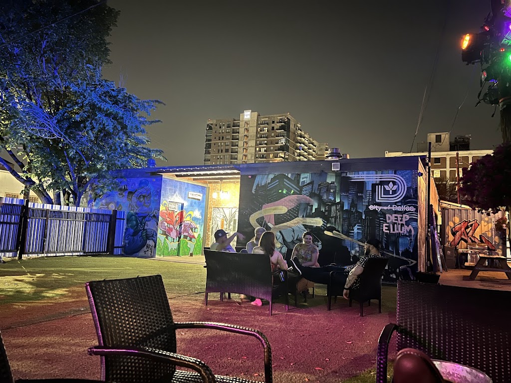 Deep Ellum Janus