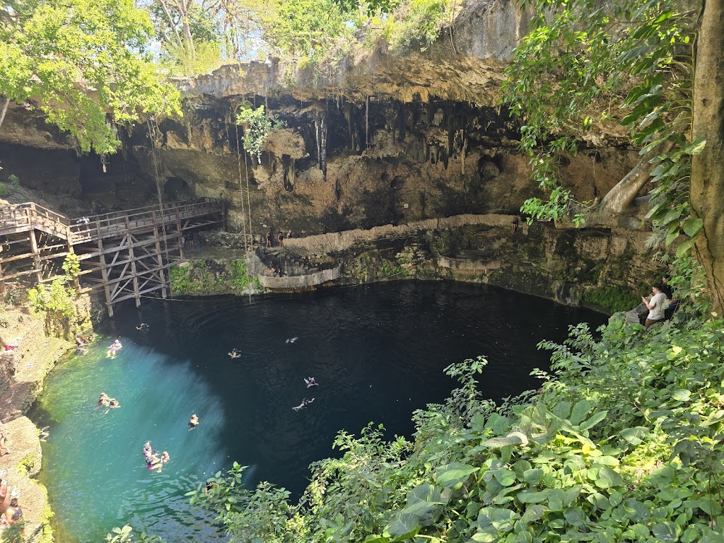 Restaurante Cenote Zací