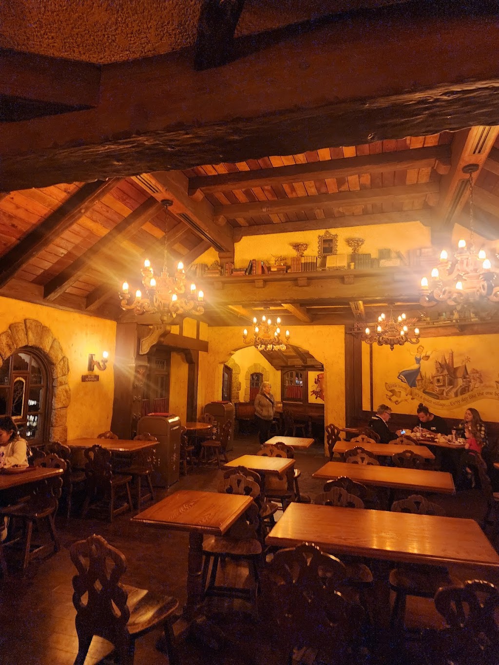 Red Rose Taverne