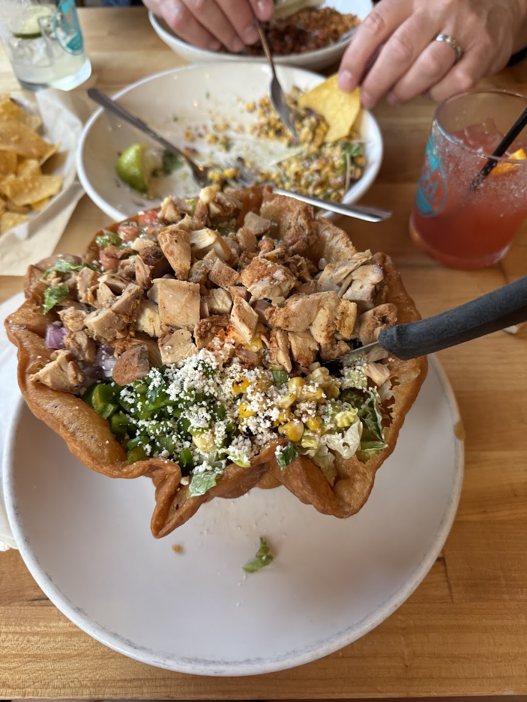 The Fold: Botanas & Bar