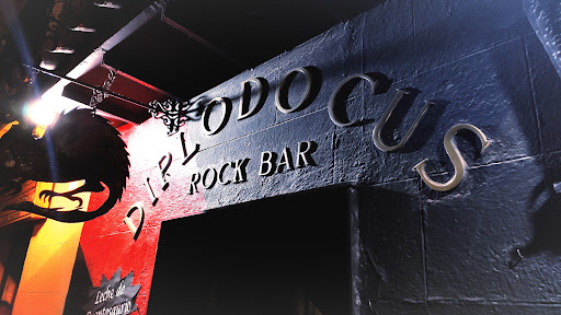 Diplodocus Rock Bar