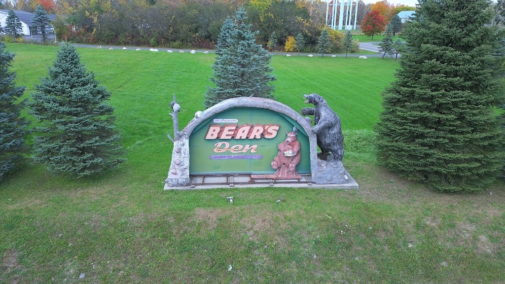Bear's Den, Hogansburg, NY