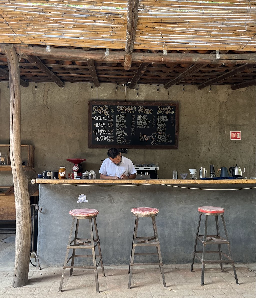 Los Tamarindos Coffee Roasters
