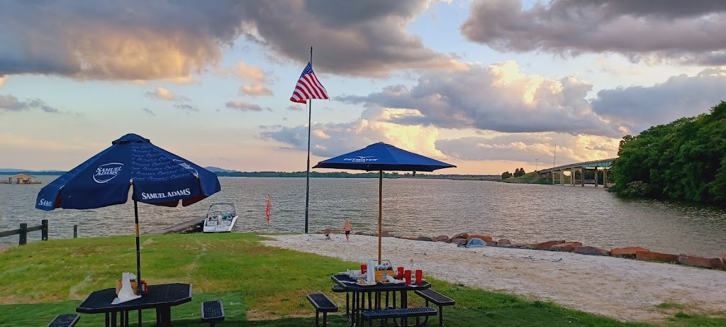 Lake Weiss 360 Bar & Grill