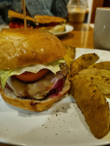 Bistro Miró