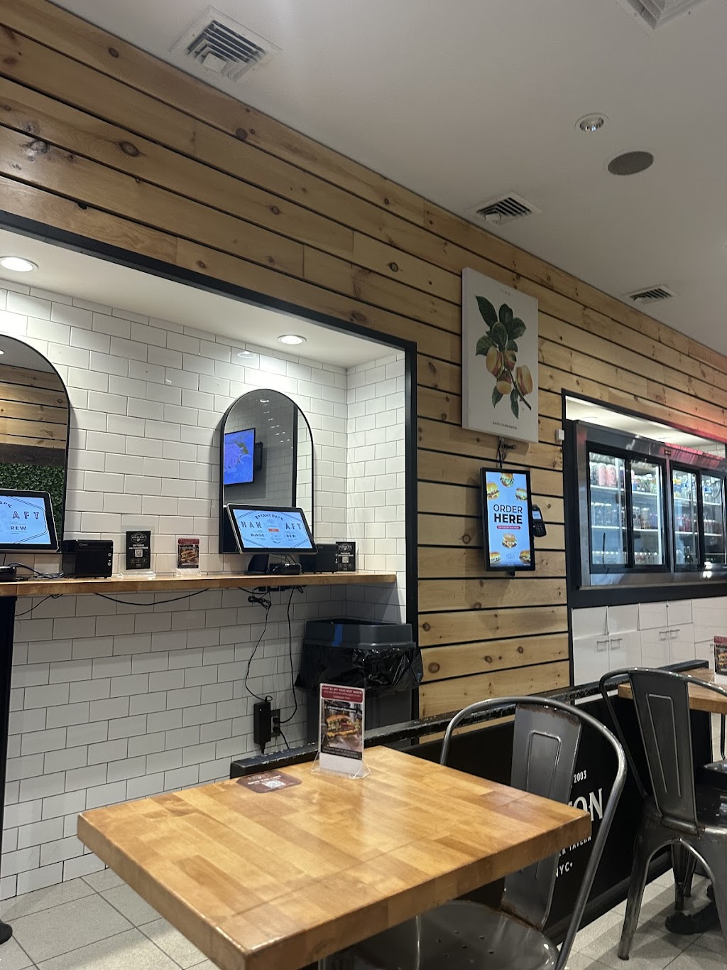 Handcraft Burgers & Brew