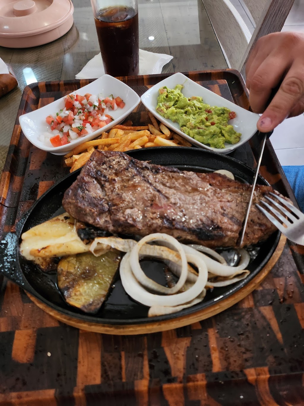 Bar & Grill Isla del Carmen