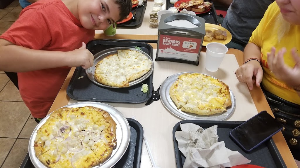 Cicis Pizza, Evansville, Indiana