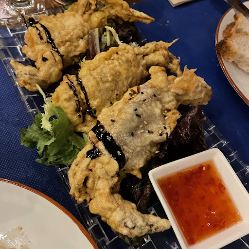 L' Avinyet - Restaurante Bar de Tapas con mucho Arte