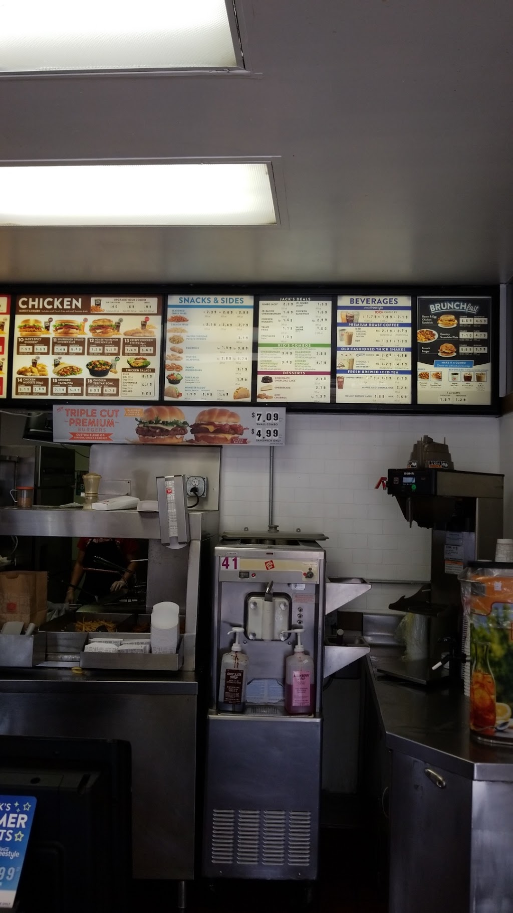 Jack in the Box, Fallbrook, CA