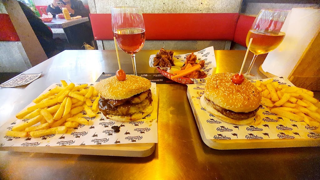 Rebel Wings, Zamora