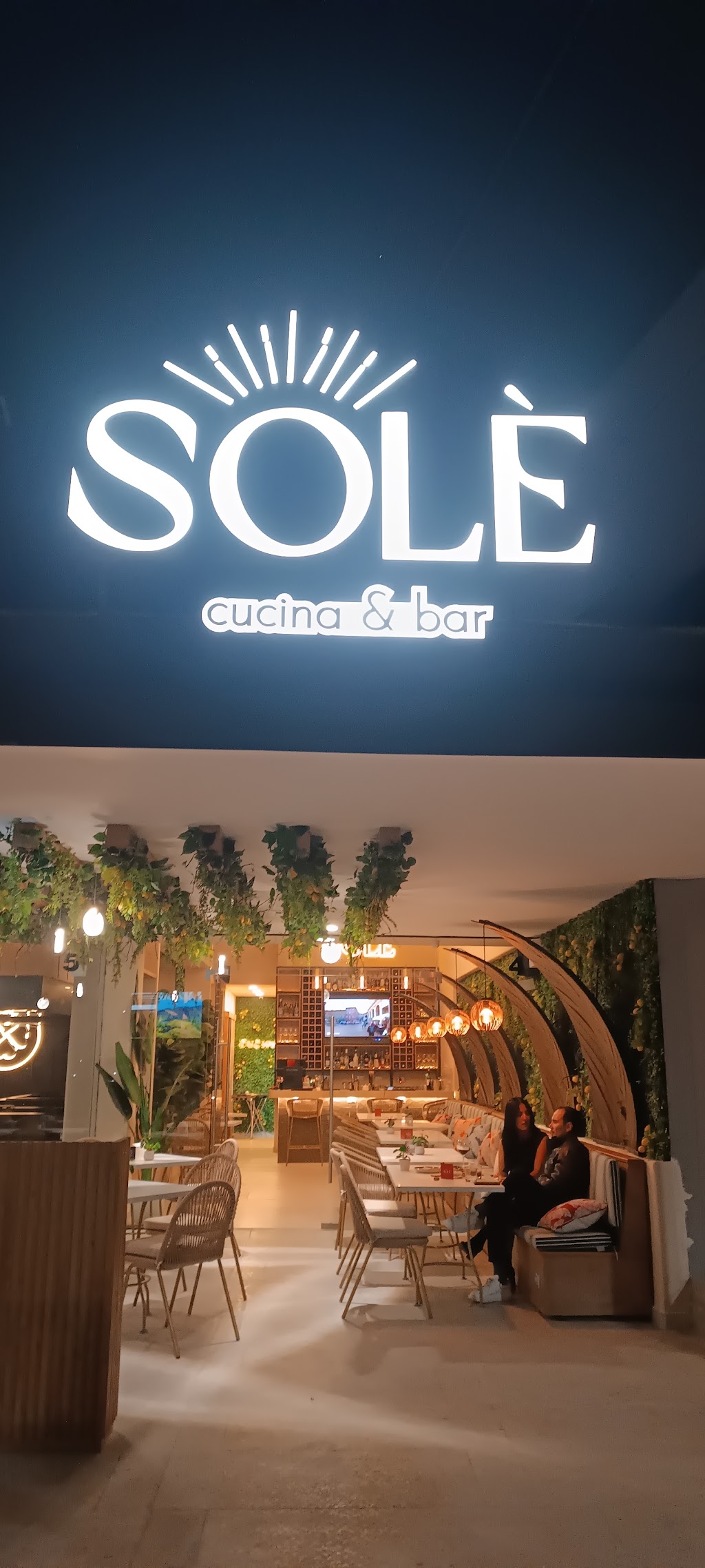 Sole Cucina & Bar Garza Sada