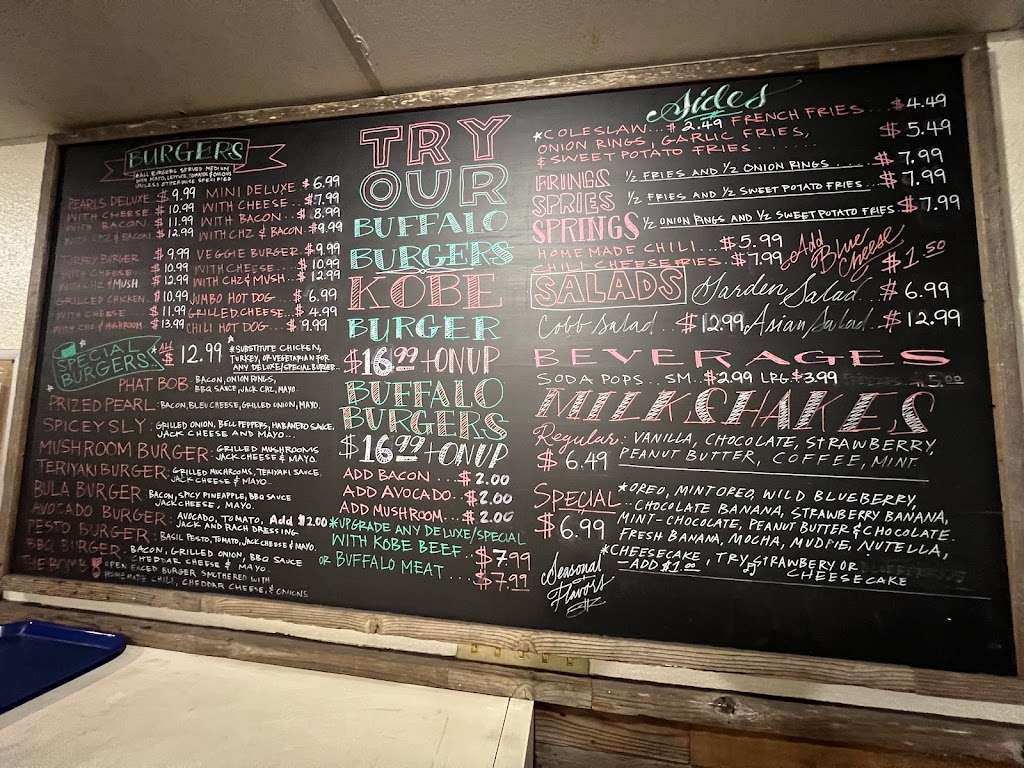 Pearl's Deluxe Burgers