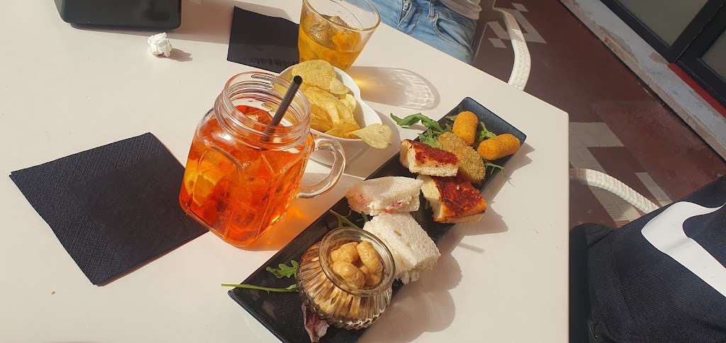 Baci Wine&Coffee, Finale Ligure