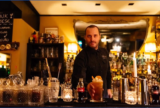 Wave Cocktail Bar