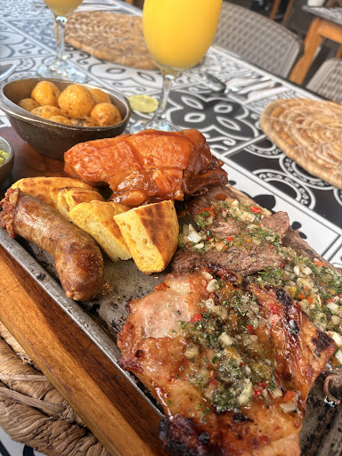 Triada Restaurante